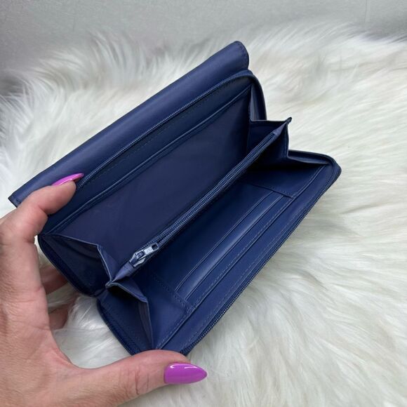 Buxton Leather Wallet - Picture 6 of 8